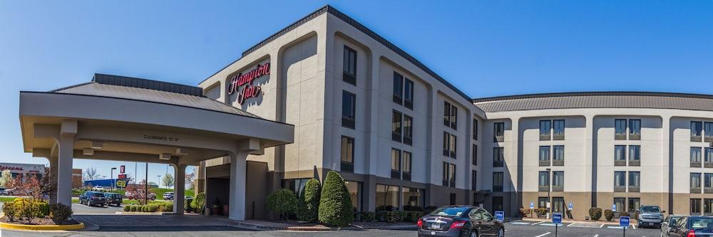 Hampton Inn Winchester-University/ Mall Exteriör bild
