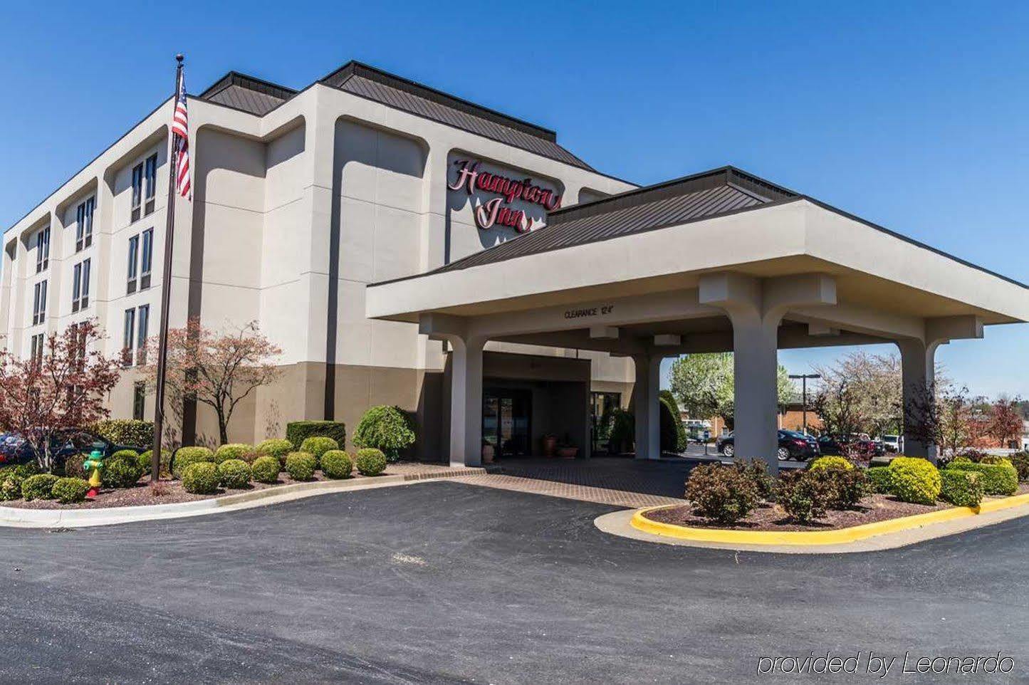 Hampton Inn Winchester-University/ Mall Exteriör bild